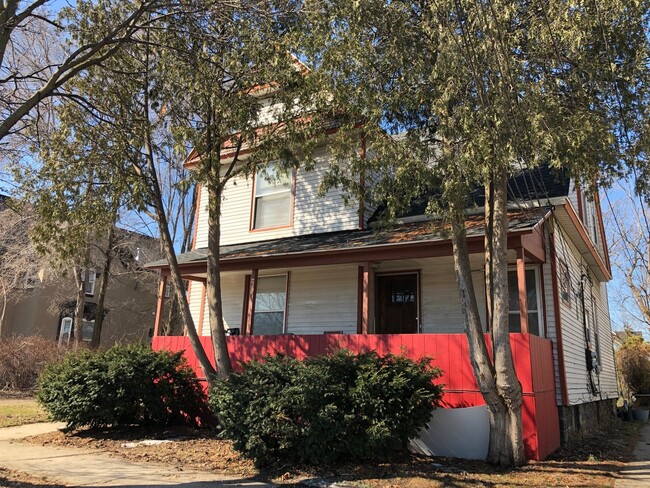 Building Photo - 839 Turner Ave NW Unit Apt 2