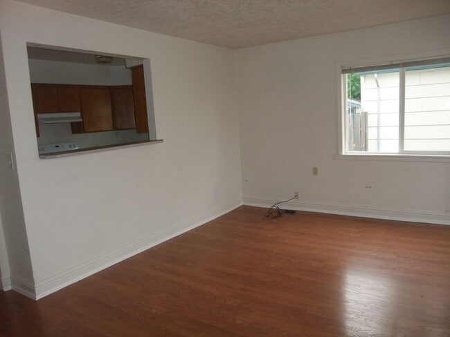 Photo - 3 Bedroom 1 Bath 848 Sq Ft Home In Albany