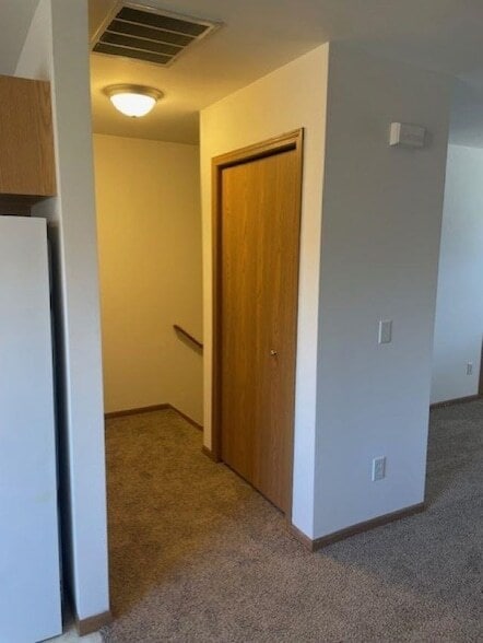 Photo - 4915 Universal Dr