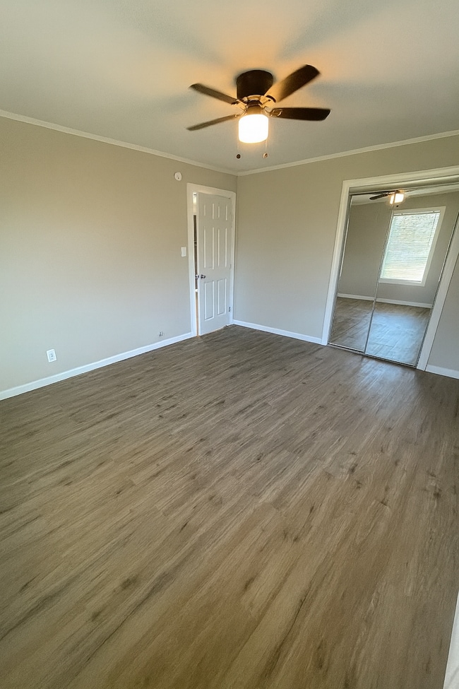 Photo - 513 W Duncan St