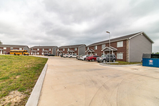 Bluff Canyon - Bluff Canyon Apartments