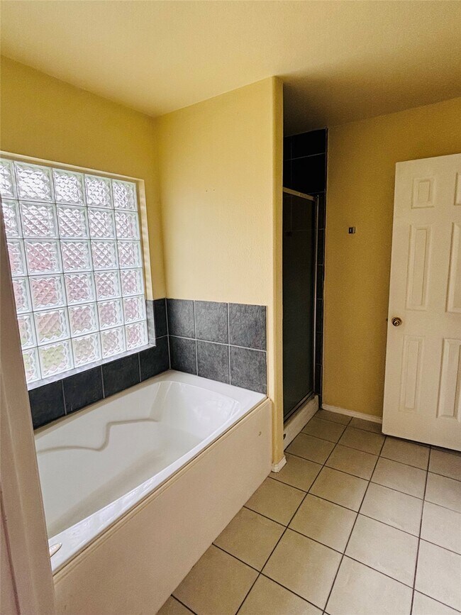 Photo - 6402 Hayman Dr