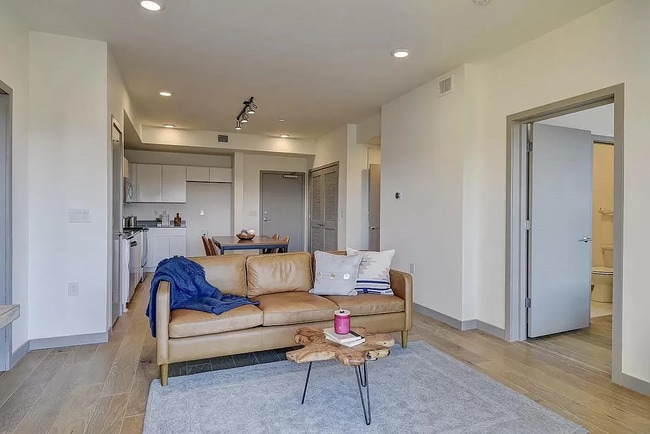 Building Photo - 400 Herron Dr Unit 118