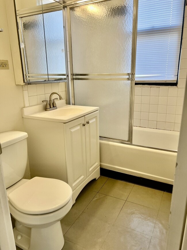 Photo - 5026 W Carmen Ave Unit 2