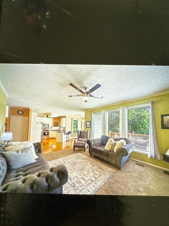 13920 W 143rd Ct
