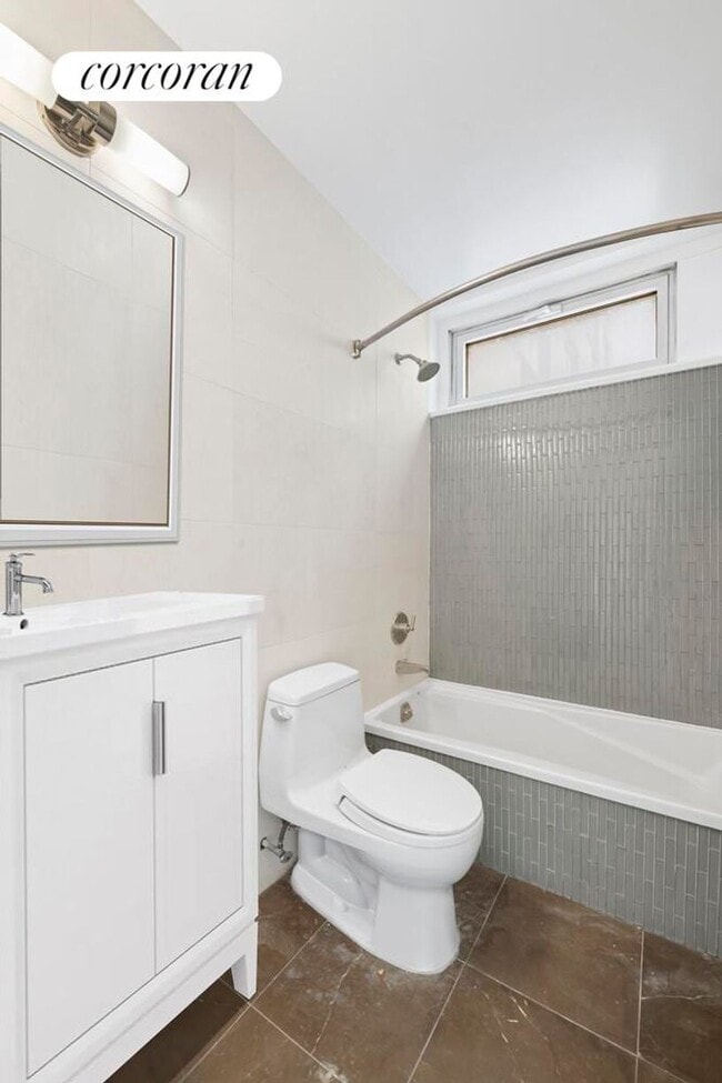 Photo - 212 E 47th St