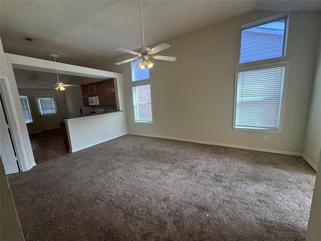 Photo - 8905 Stewart St