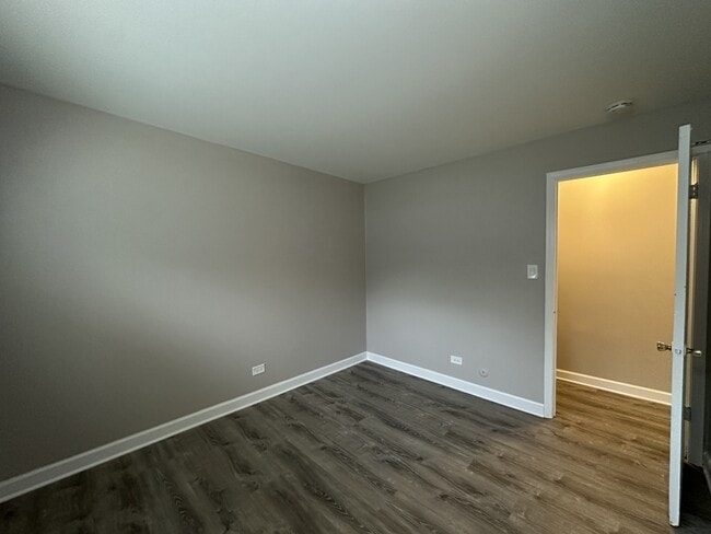 Photo - 430-40 Stevens Dr Unit 10G