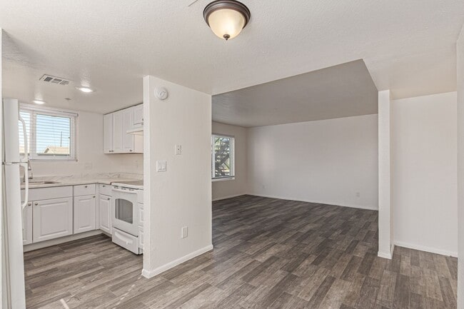 Building Photo - Hamilton Commons