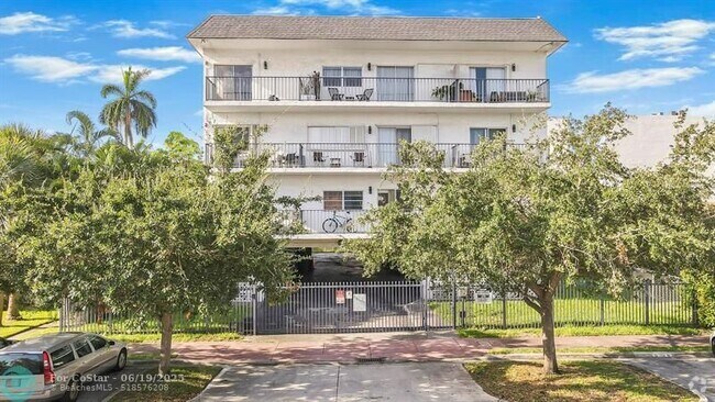 Building Photo - 1960 Marseille Dr Rental
