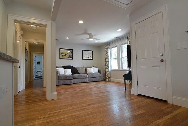 Photo - 142 Trapelo Rd Unit 142