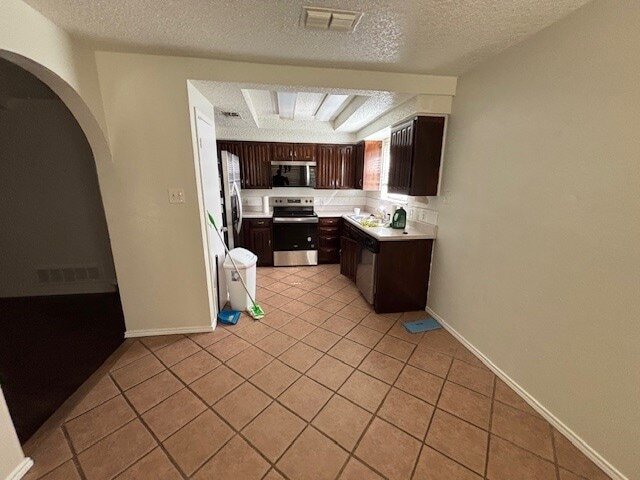 Photo - 2304 Vineyard Dr
