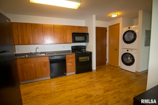 Photo - 2900 River Dr