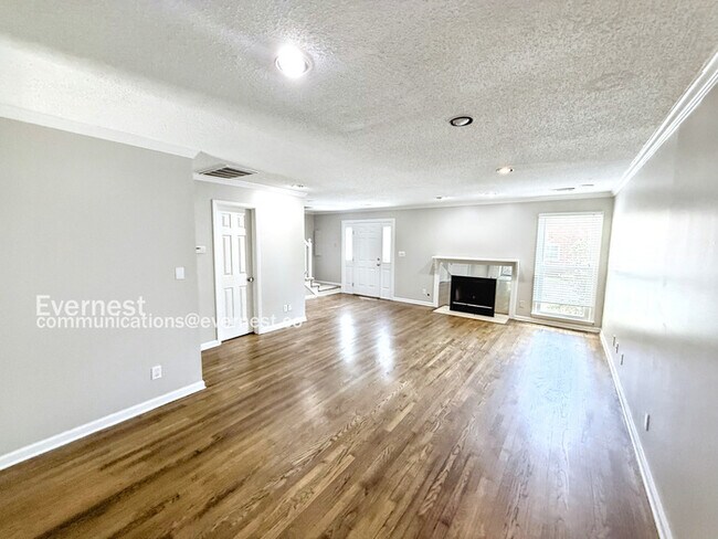 Photo - 713 Carr Ave