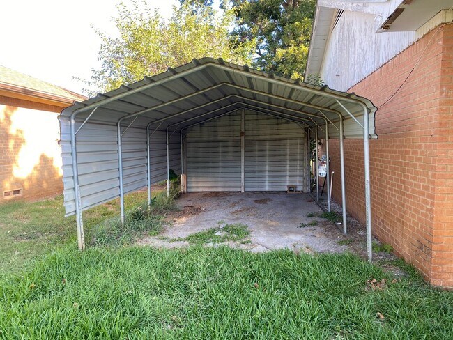 Photo - 2 bed 1 1/2 bath