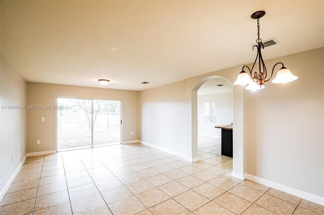 Photo - 13660 SW 253rd St