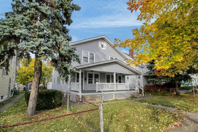Photo - 1318-1320-1320 E 20th Ave Townhome