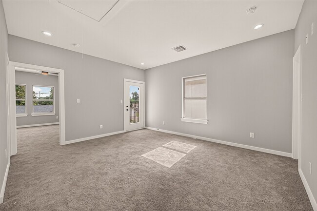 Photo - 90 Burress St