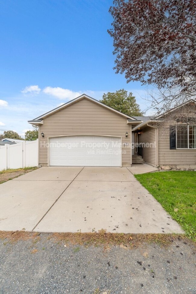 Photo - 621 S Bowdish Rd