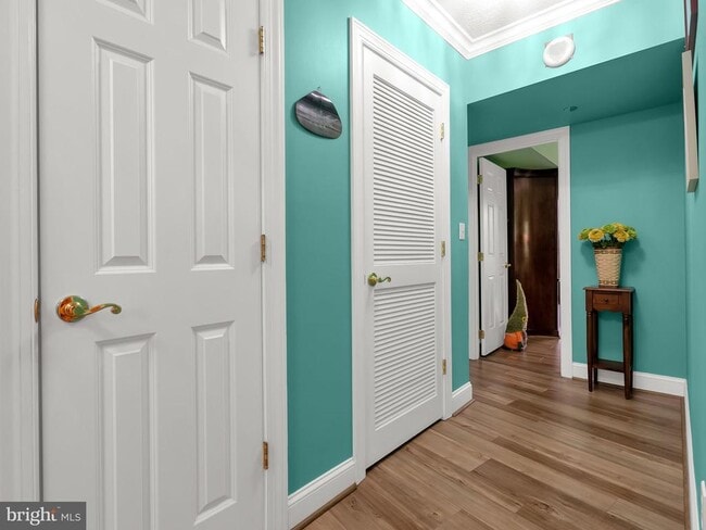 Photo - 1300 Crystal Dr Unidad 305S