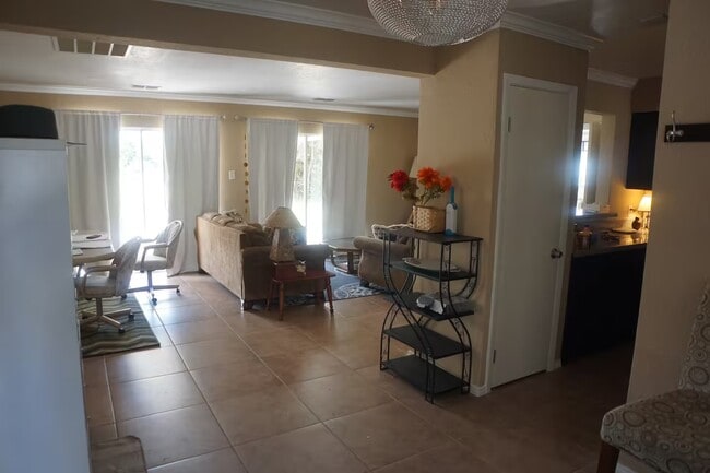 Photo - 14 53rd St SE