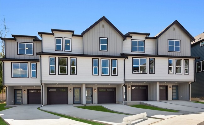 Stunning Brand New 3 Bedroom Home in Lynnwood - Stunning Brand New 3 Bedroom Home in Lynnwood