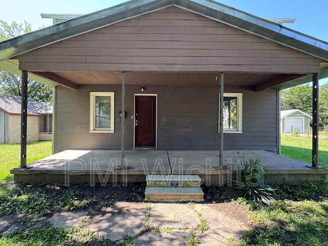 Building Photo - 421 Millwood N Rental