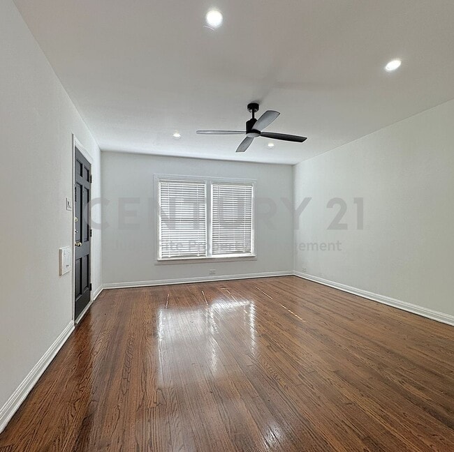 Photo - Charming 1/1 Lakewood Duplex for Rent!