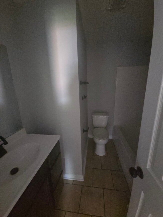 Photo - 916 Monroe Ave