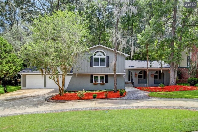Photo - 403 Fairington Dr