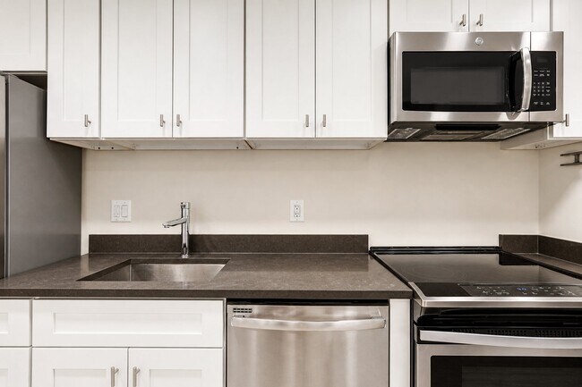 Photo - 2919 11th St NW Unit B