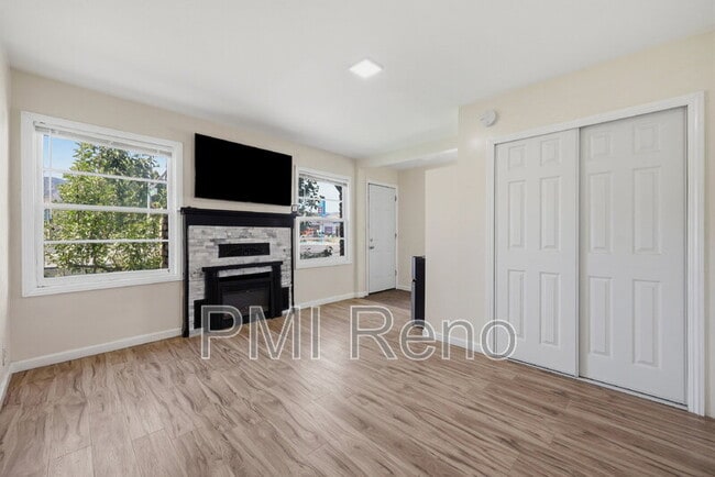 Building Photo - 1515 N Carson St Unit 1A