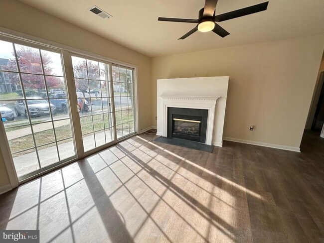 Building Photo - 173 Brookland Ct Unit 1