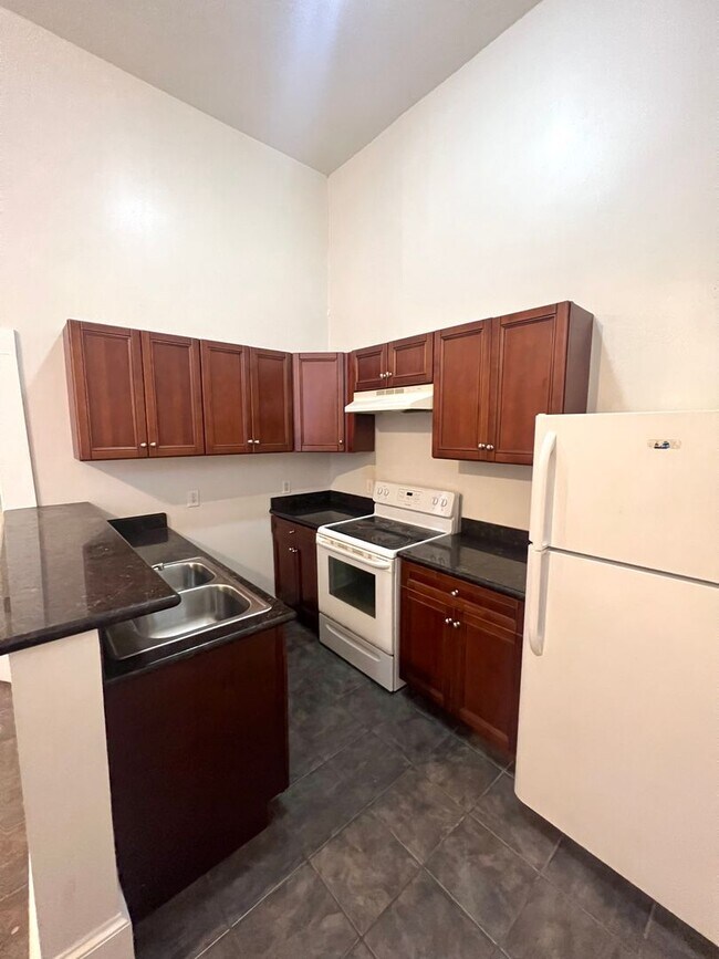 Photo - 1217 - 1219 Magazine Street Unidad 1217 Magazine C