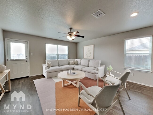 Photo - 4027 Asher Alley