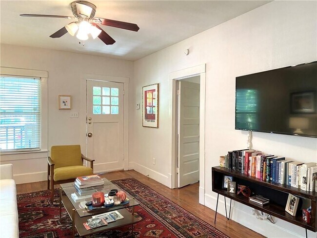 Photo - 1509 Canterbury St