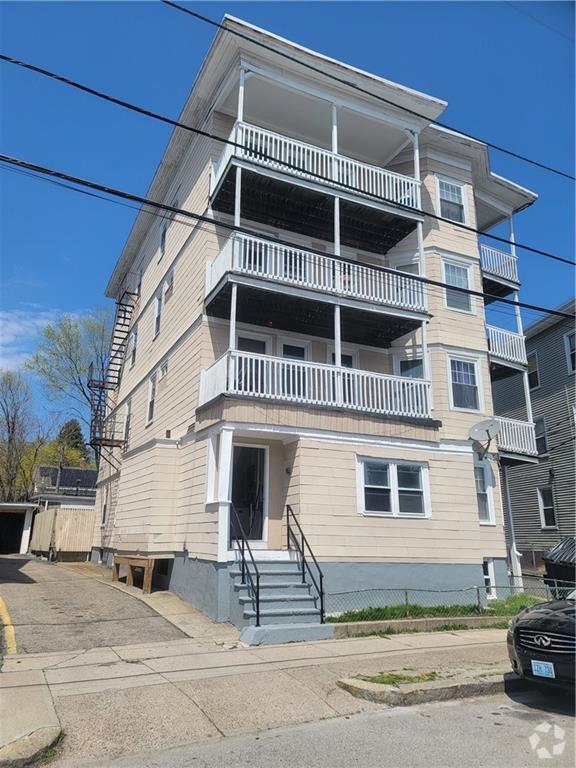 Building Photo - 69 Fales St Unit 6 Rental
