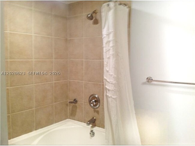 Photo - 19501 W Country Club Dr Unit 1511