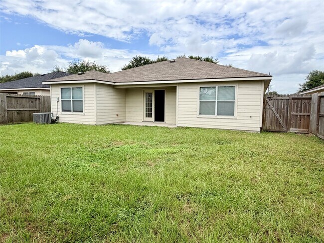 Photo - 29006 Trinity River Dr