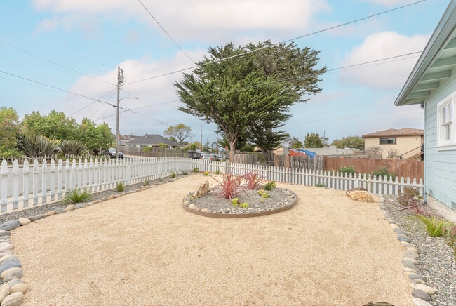 Photo - 230 Gibson Ave