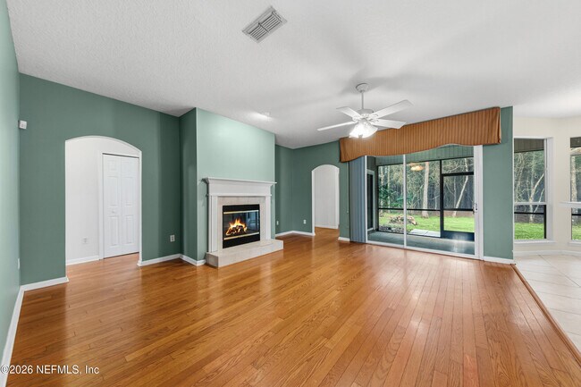 Photo - 593 Grand Parke Dr