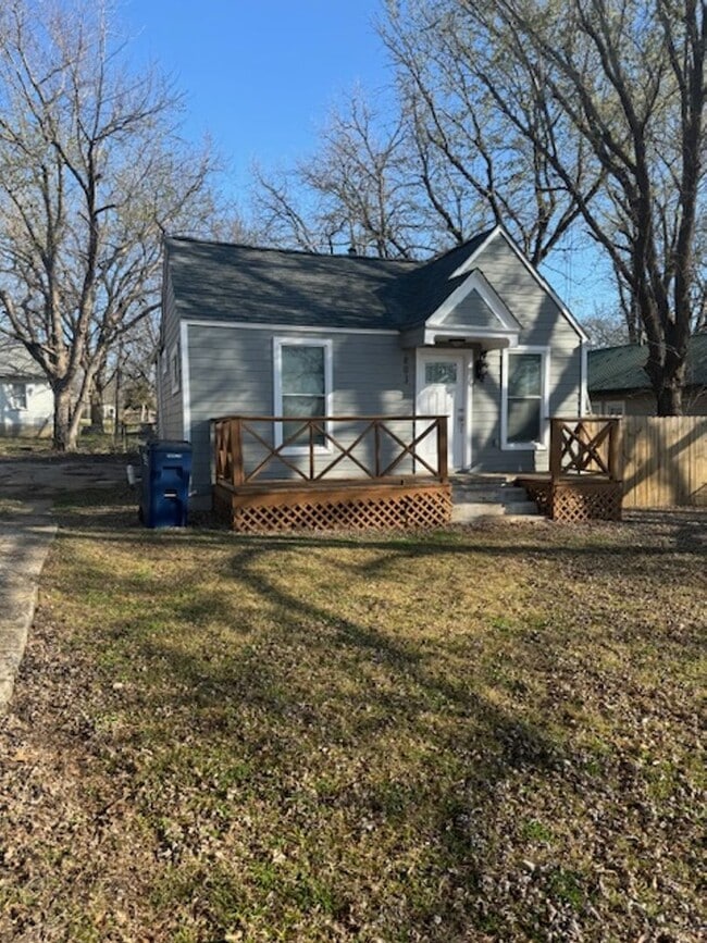 Photo - 2 BR 1 BA House for RENT