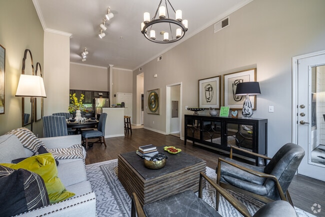 1BR, 1BA - 822SF - Living Room
