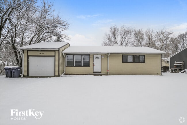 Building Photo - 1657 S Tyler Rd Rental