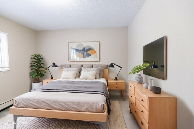 Photo - University Pointe