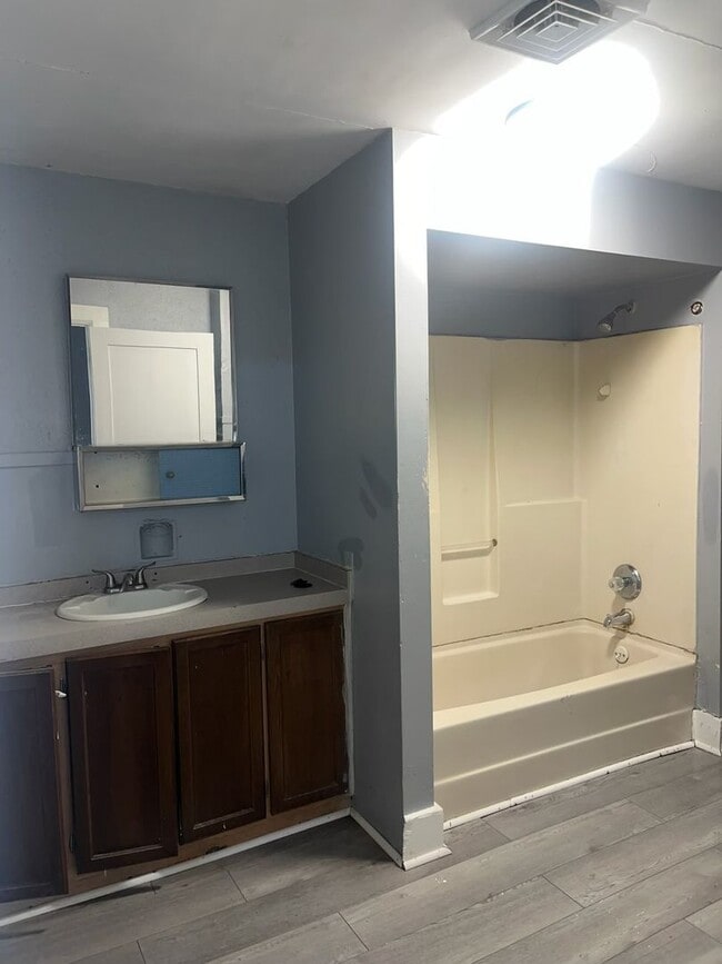 Photo - 423 W Marion St Unidad 423 West Marion Street- 3B