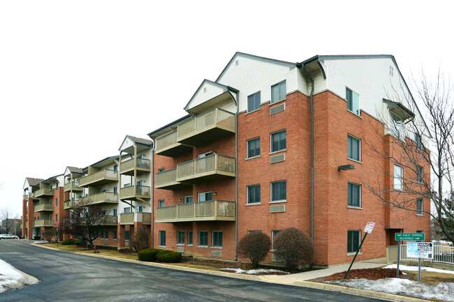Photo - Emerald Village Apartments