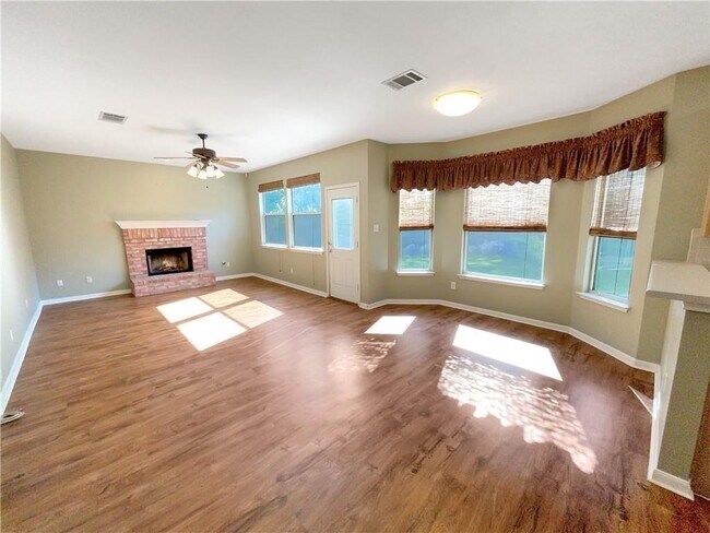 Photo - 1703 Amber Skyway Cove