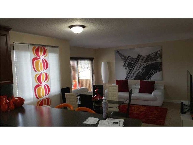 LIVING - 6206 SW 131st Pl Unit 201
