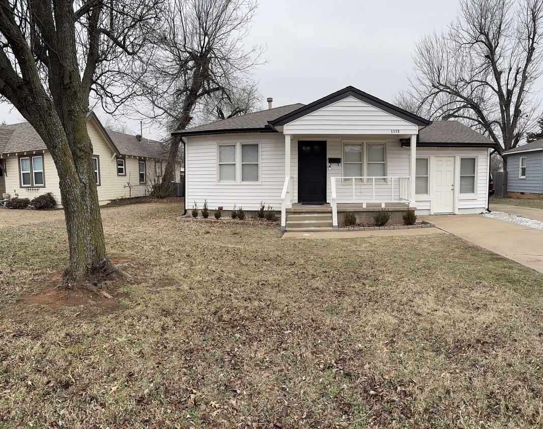 Photo - 1115 North Blvd (Edmond, OK)